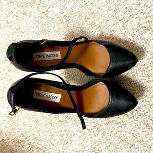 Steve Madden Leather Black Platform Shoes with Classic Design